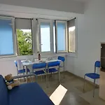 Precious Flat 100mt From The - Beahost Apartamento