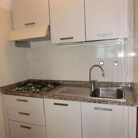 Apartman Precious Flat 100mt From The - Beahost *