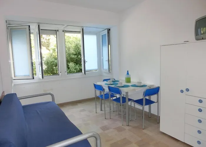 Precious Flat 100mt From The - Beahost شقة بيبيوني